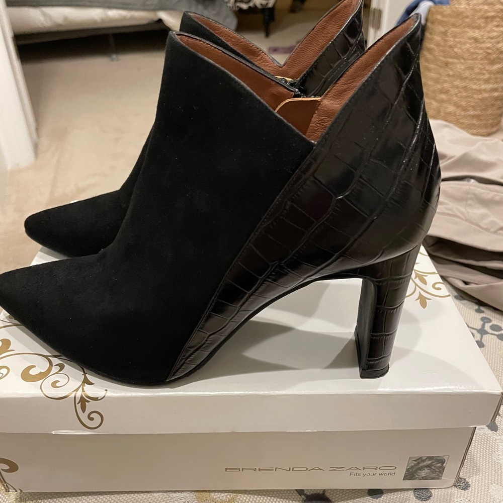 Size 9 Brenda Zaro booties. Only worn once!